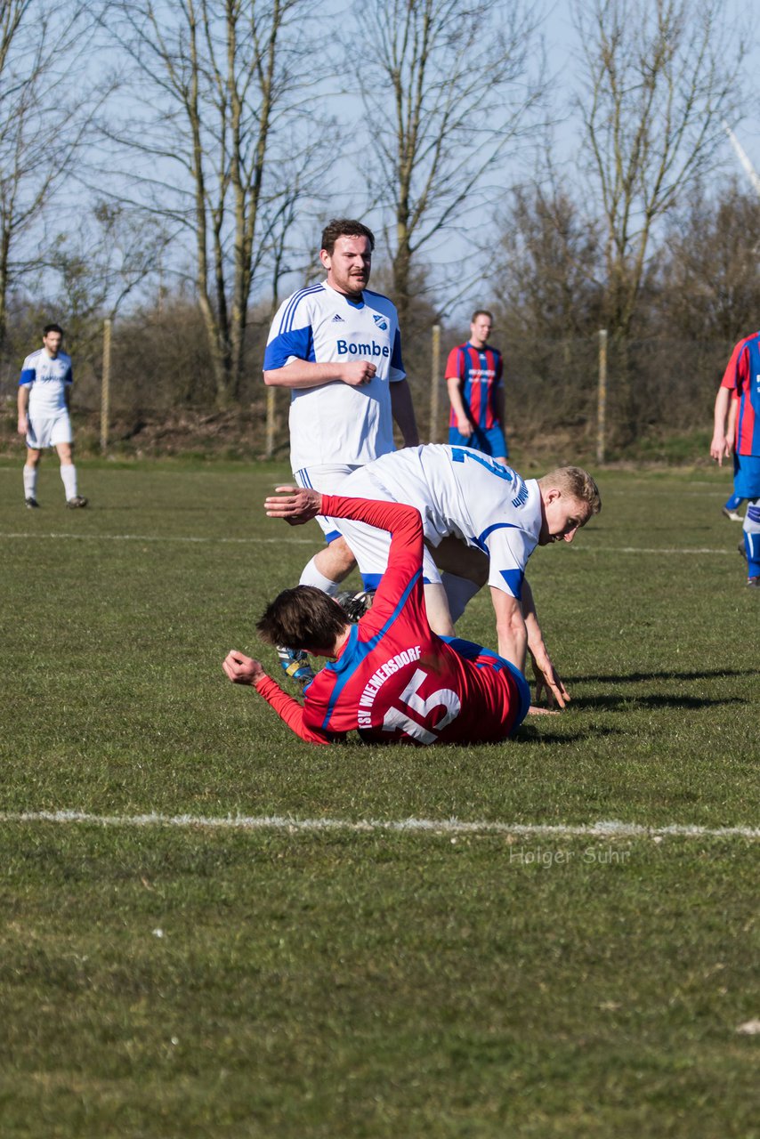 Bild 323 - Herren TSV Wiemersdorf - TuS Hartenholm III : Ergebnis: 2:1